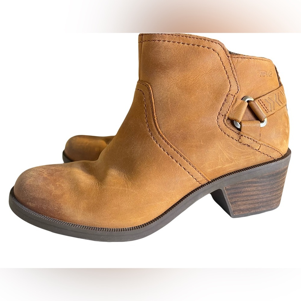 Teva Women’s Foxy Waterproof Leather Boots – Size 6 – Brown